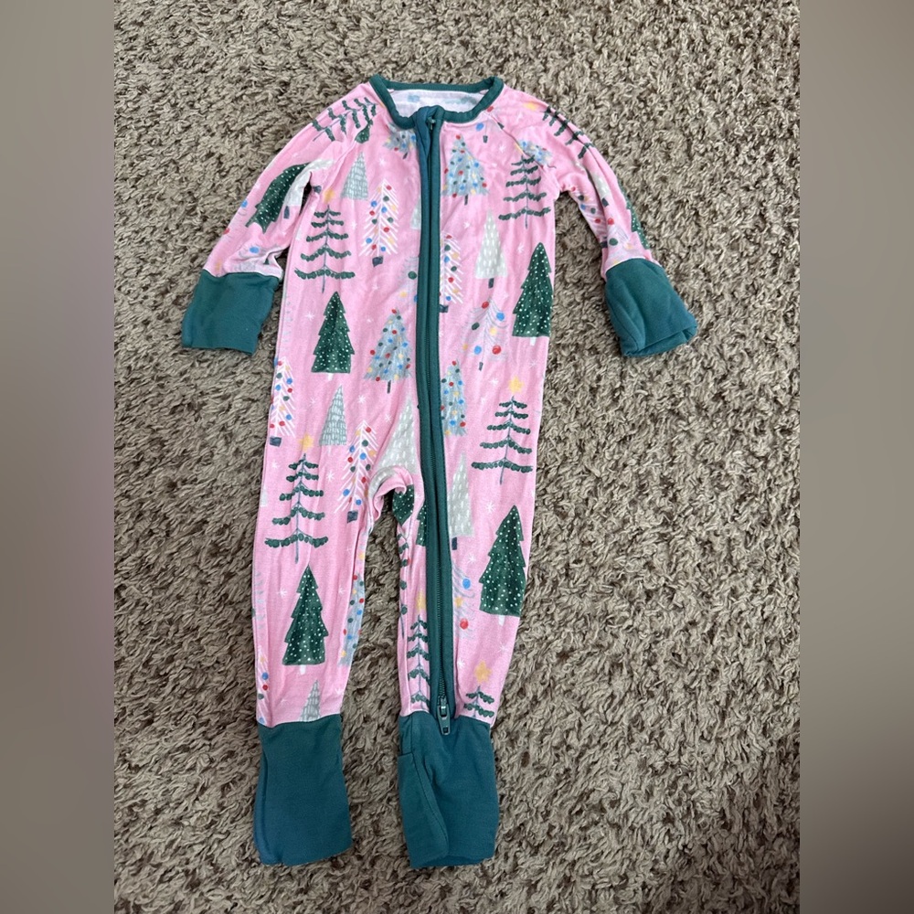 Little Sleepies Pink Christmas Tree Print Zippy
